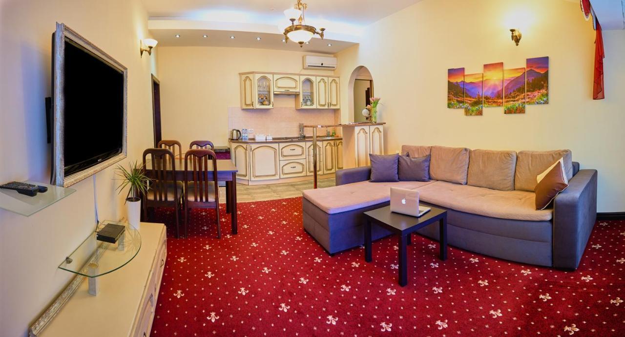 Двокімнатні Апартаменти На Лукіяновича, 3 Lviv Ngoại thất bức ảnh